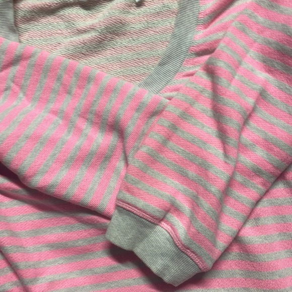 VINTAGE Victoria’s Secret sweatshirt, pink and grey - Picture 3 of 4